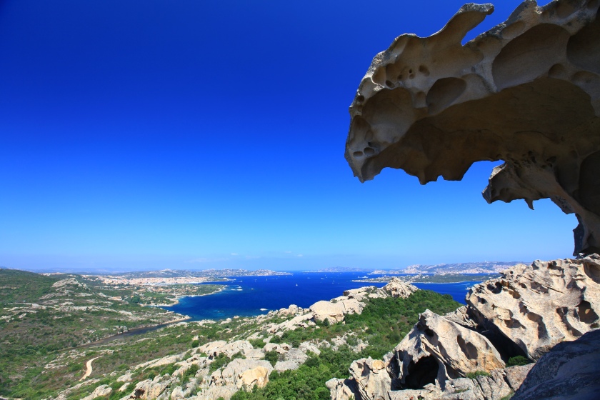Blick auf die Nordküste Sardiniens
